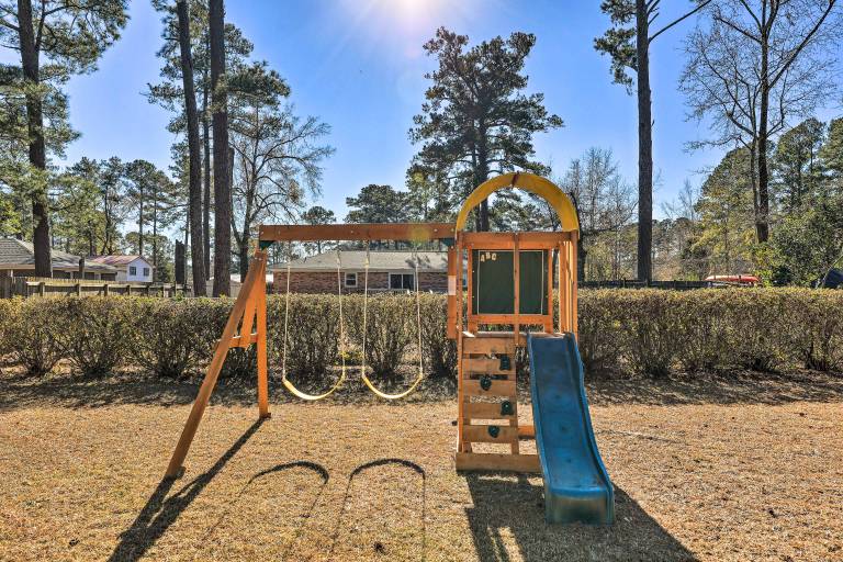 Family-Friendly New Bern Home w/ Backyard! — photo 3