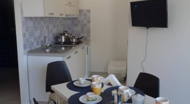 Apartment with barbeque, yard & patio | Next to the beach | Good for workation | Pets are welcome — photo 4