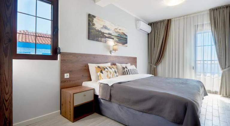 Wonderful villa with garden, pool & grill | Pets are welcome — photo 2