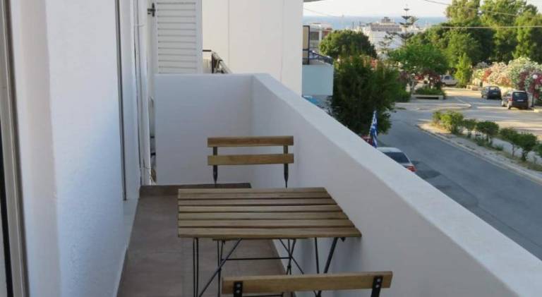 Holiday apartment with patio — photo 4