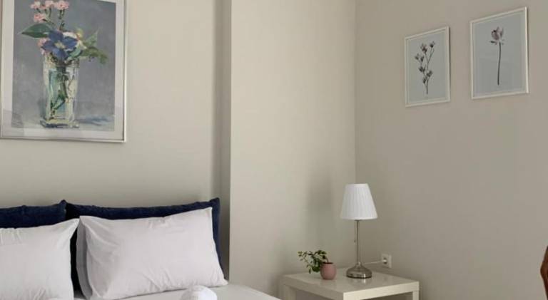 Rental apartment with patio in Kalamata