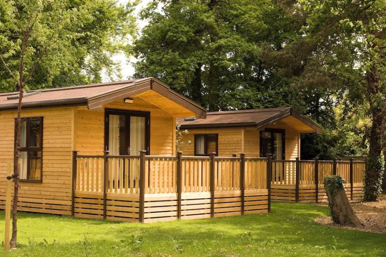 Resort  Damerham