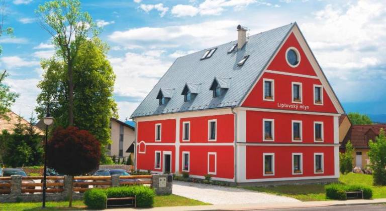 Ubytovanie s raňajkami  Ivachnová