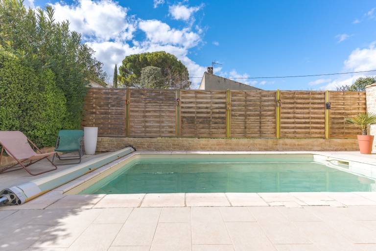 Villa with terrace, pool & yard — photo 3