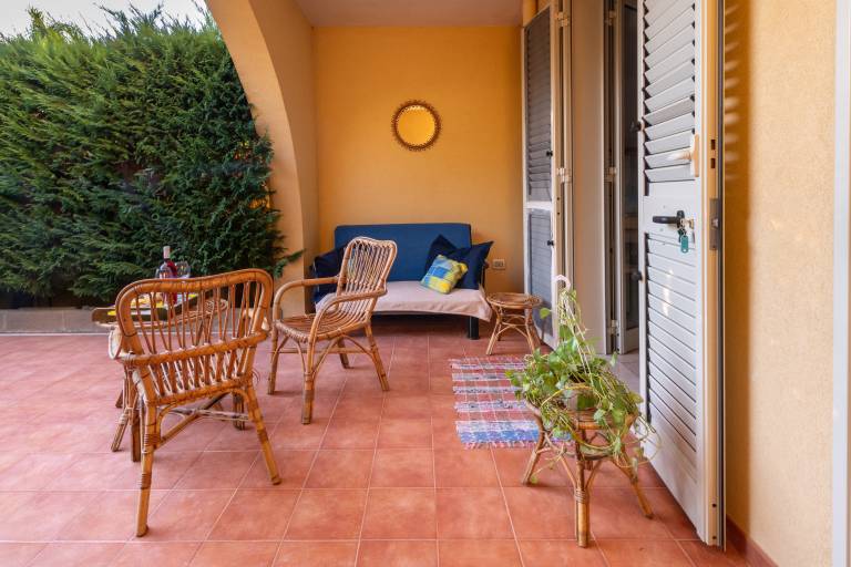 Villa with BBQ, yard & terrace | Garden view in Melendugno