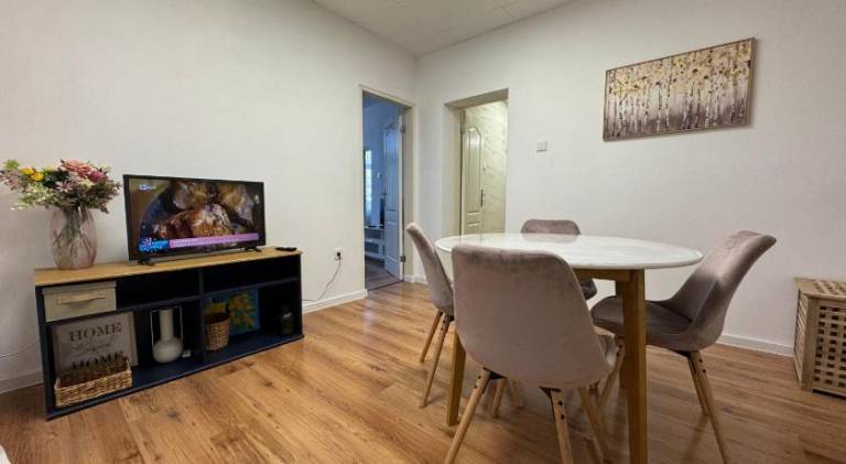 Apartment with 1 room for 5 persons — photo 3
