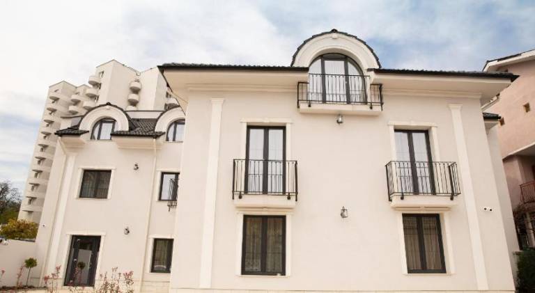 Szolgáltatott apartman  Băile Felix