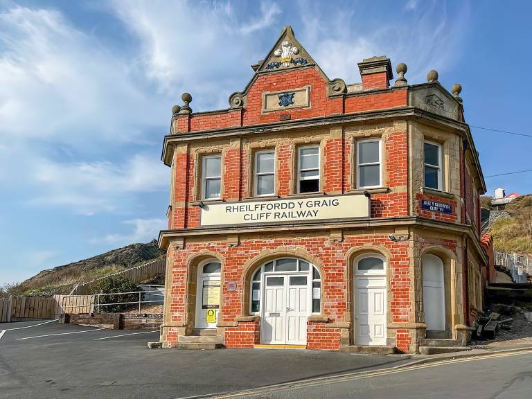 Family-oriented cottage | Sea view | Next to the beach | Pet-friendly in Aberystwyth