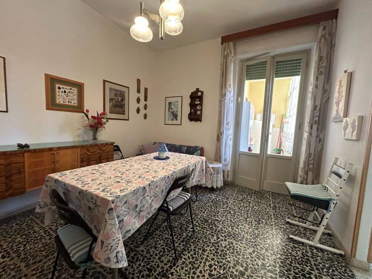Apartment with terrace — photo 2