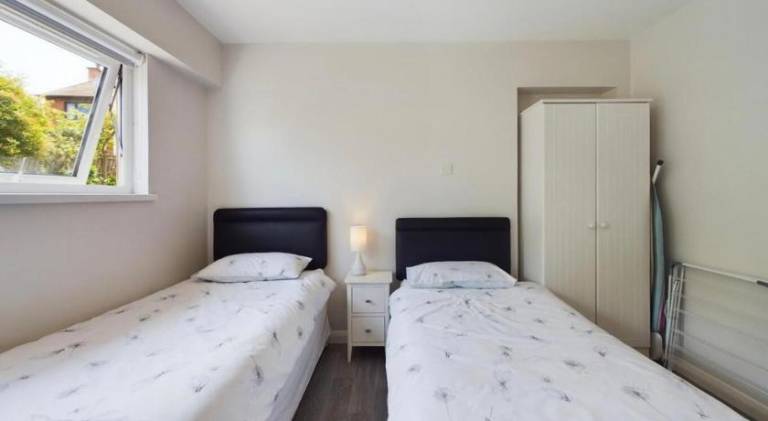 Holiday apartment with 2 rooms for 4 persons — photo 4