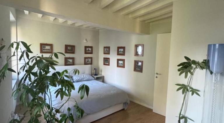 Rental apartment with 2 rooms for 8 persons in Parma