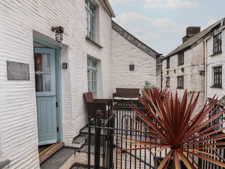 Cottage with terrace & garden | Beach view — photo 2