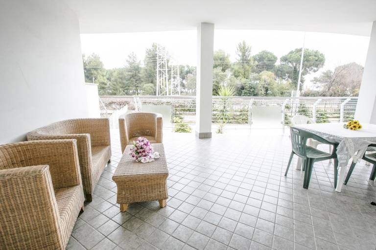 Family-friendly wonderful apartment with private pool & garden | Close to the beach | Pets allowed — photo 5