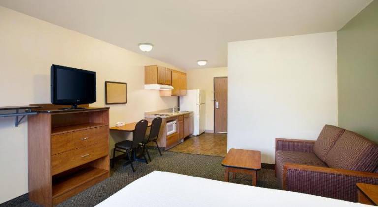 WoodSpring Suites Richmond West I-64 — photo 2