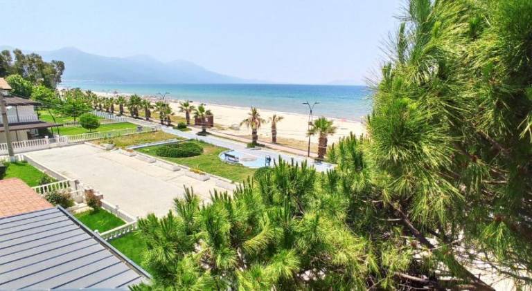 Villa Plaj – Beachfront Family Villa with 5 Bedrooms — photo 4