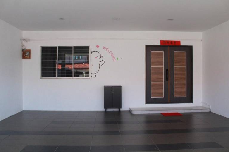 House  Faradale Commercial Centre