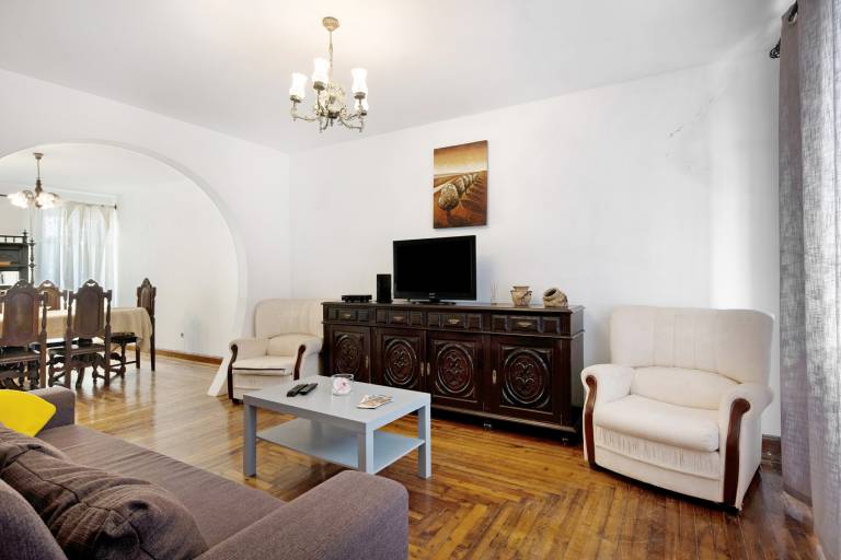 Vacation home with fast internet, BBQ & patio | Sea view | Suitable for remote work | Dogs allowed — photo 3