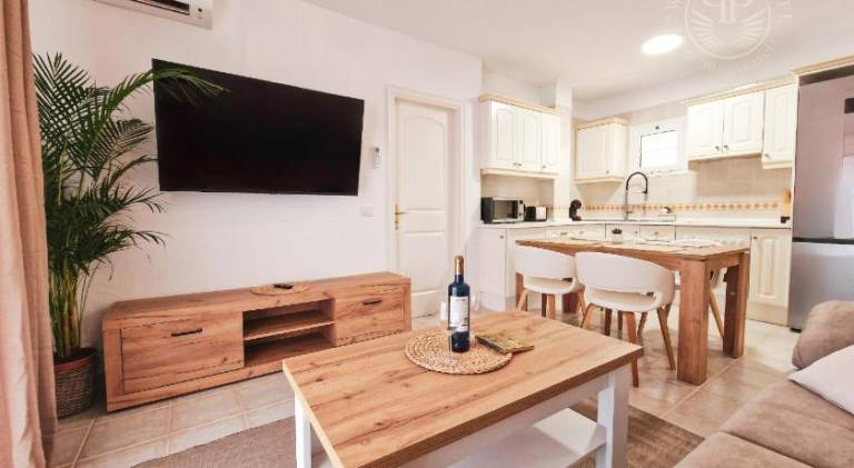 Fully equipped charming rental apartment with terrace, yard & pool | Dogs allowed — photo 2