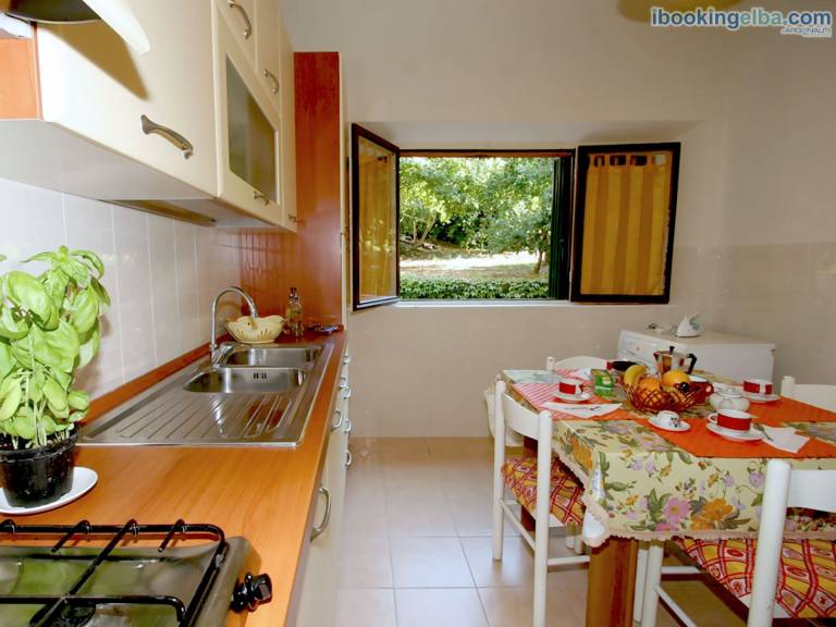 Child-friendly charming apartment with patio | Close to the beach | Perfect for remote work | Pet-friendly — photo 4