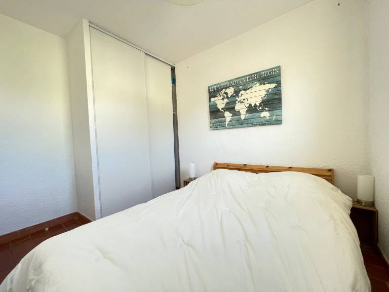 Apartment with 1 room for 4 persons — photo 4