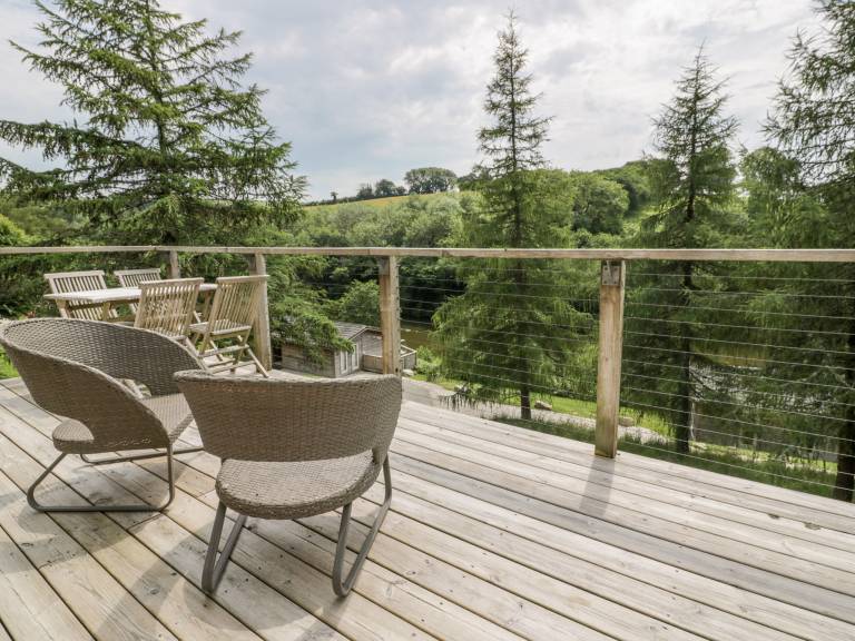 Cottage with garden & hot tub — photo 4