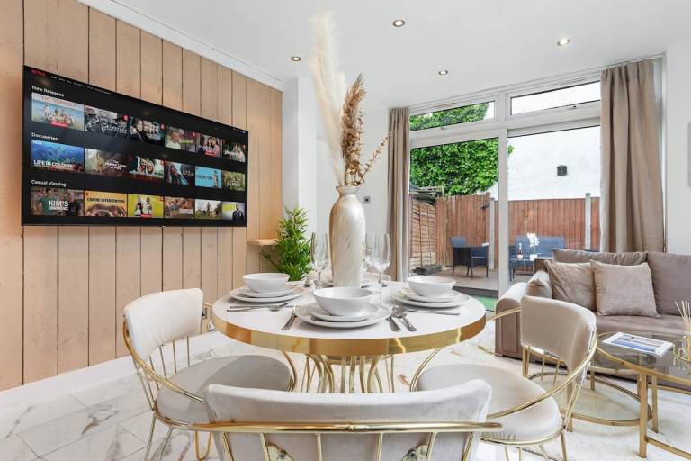 House  Kew