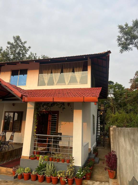 House | Pets allowed in Chikkamagaluru