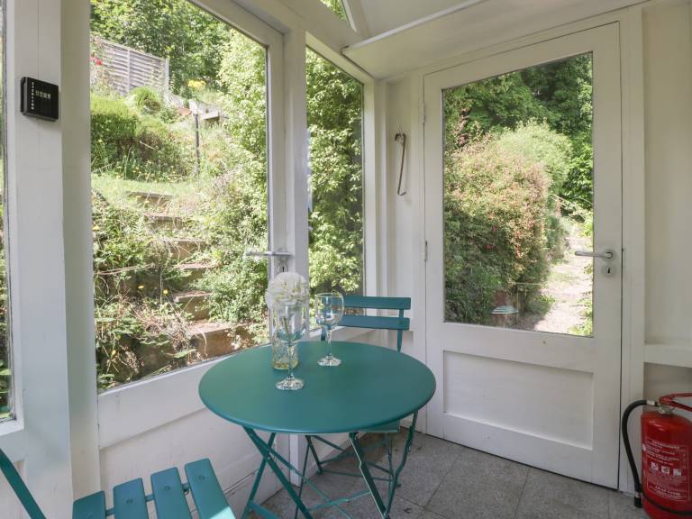 Cottage with patio & garden — photo 3