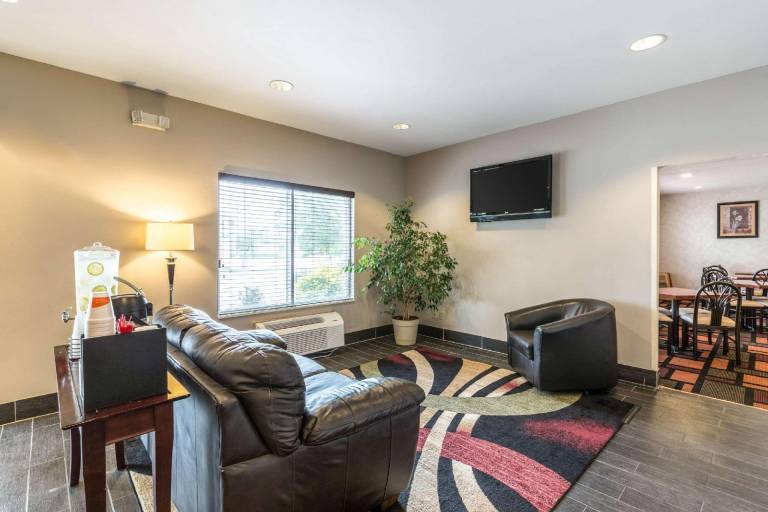 Quality Inn Kearney South — photo 2