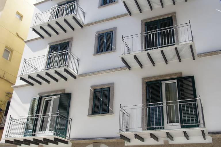 Bed & Breakfast  Palermo