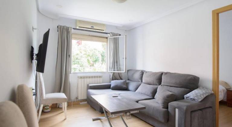 Apartment with 3 rooms for 6 persons in Madrid
