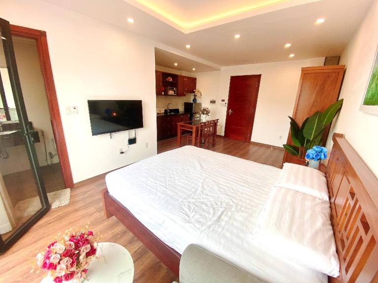 Beautiful apartment | Near Đồng Xuân Market | Good for workation | Pets are welcome — photo 2