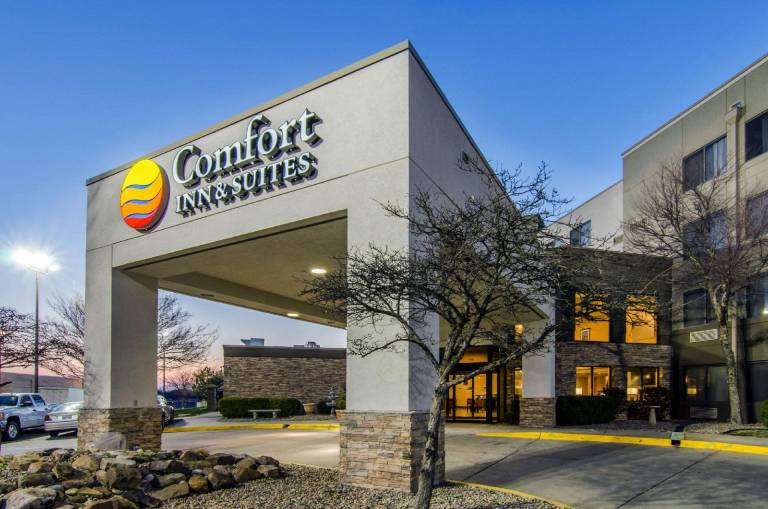 Comfort Inn & Suites Wichita Northeast