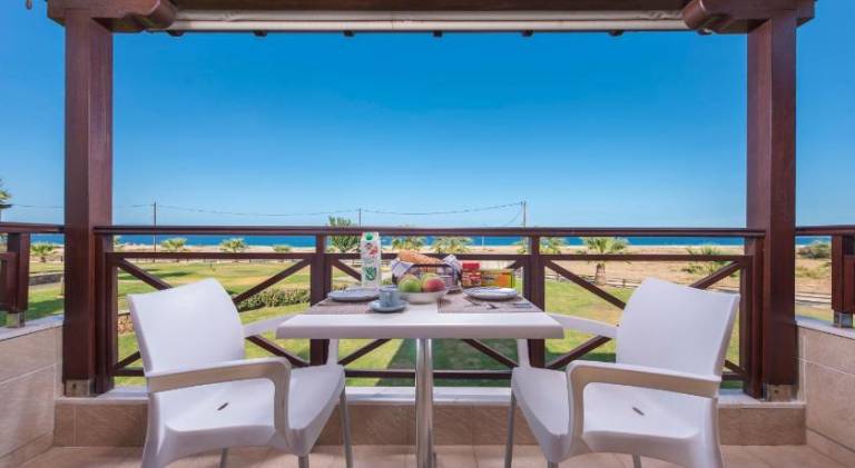 Vacation home with patio, garden & BBQ — photo 3