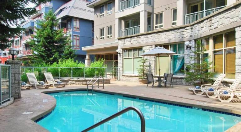 Summit Lodge Boutique Hotel Whistler — photo 4