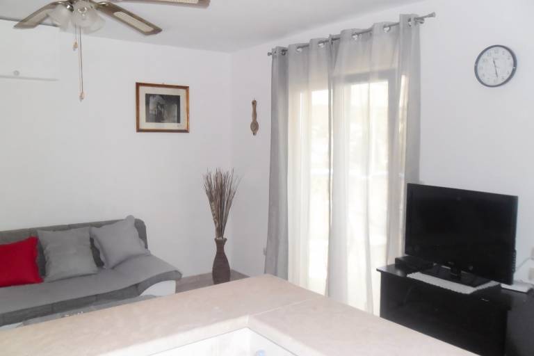 Three bedroom apartment with terrace and sea view Splitska, Brač (A-2923-b) — photo 3