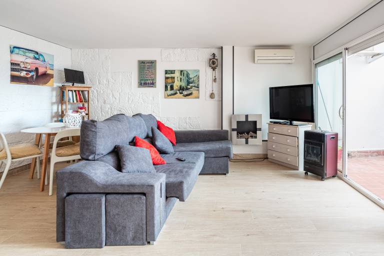Fully equipped wonderful holiday apartment with terrace | Mountain view | Close to the beach | Pets allowed in Tossa de Mar