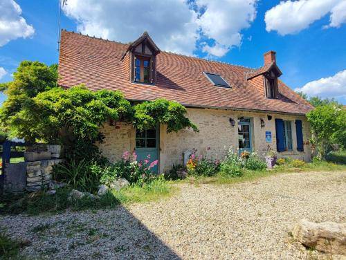 Authentique Chambres avec Tables d'hotes et Gite Rural de Ferme de la Fontenille in Bourges