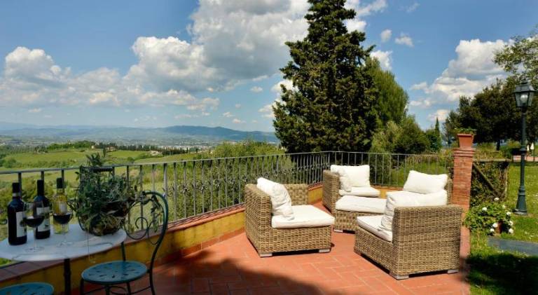 House with terrace, garden & barbeque — photo 3