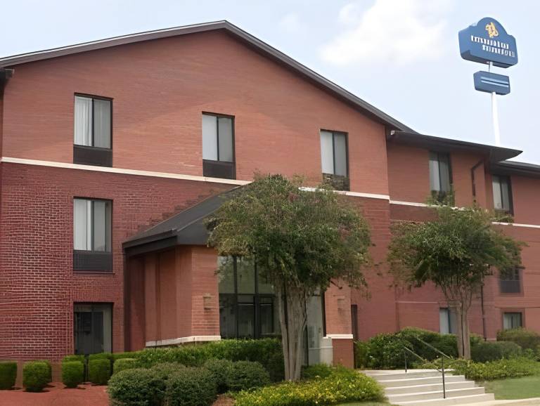 Suburban Studios Macon North in Macon, GA