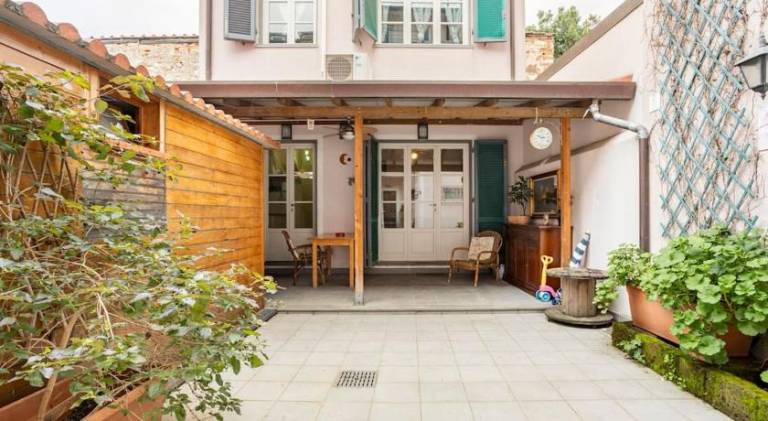 Pleasant holiday apartment | Pets are welcome in Viareggio
