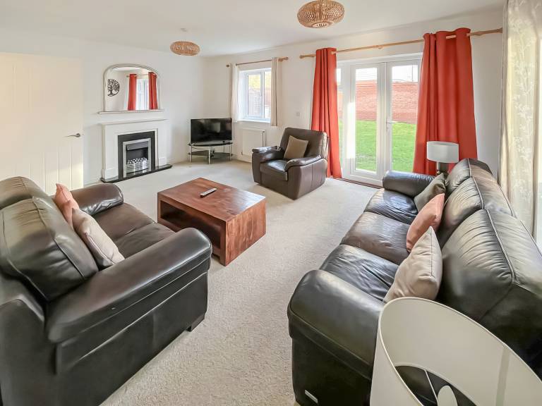 Family-friendly charming cottage with garden | Pets are welcome in Ashford