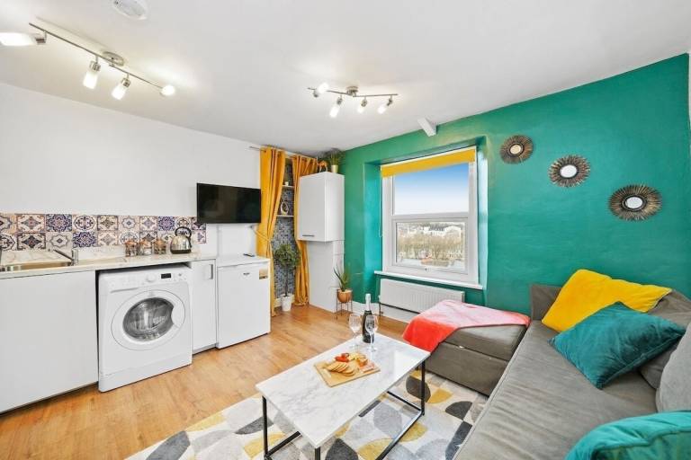 Apartment Plymouth