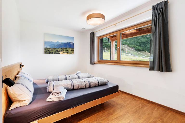 Children-friendly holiday apartment with yard, patio & BBQ | Garden view | Next to the ski | Dogs allowed — photo 2