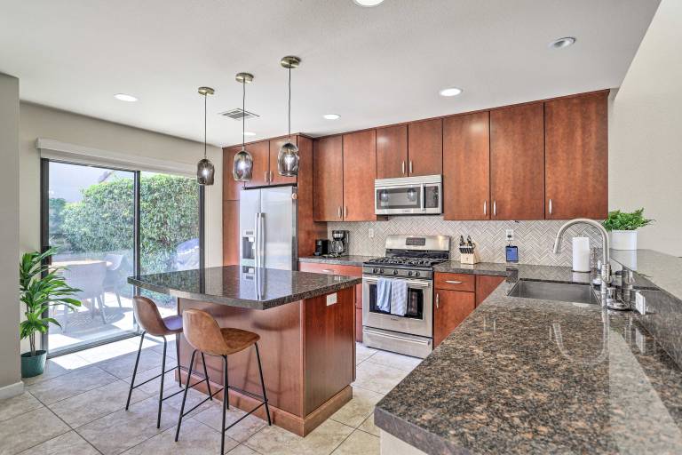 Mtn & Golf Course Views: Relaxing Palm Desert Gem — photo 4