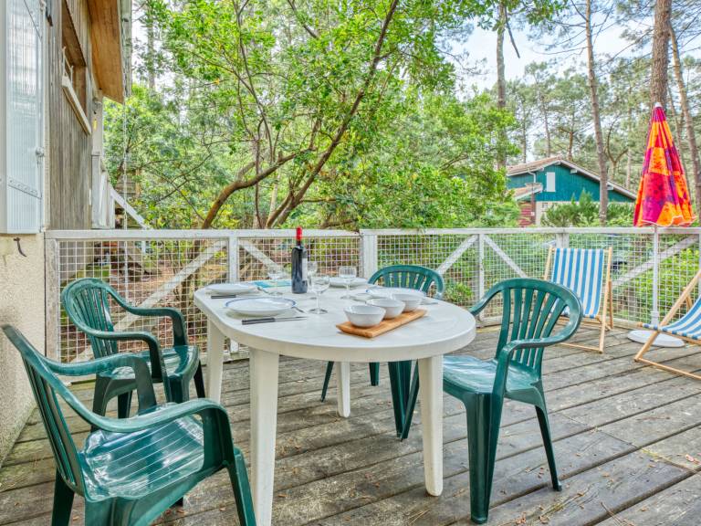 Vacation home with patio & pool | Pets allowed — photo 3
