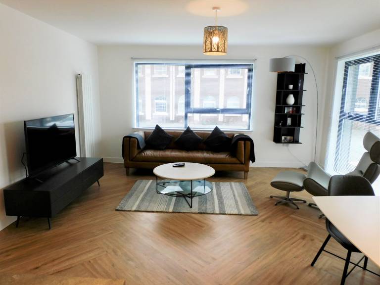 Brand new gorgeous 2 bed Apt in Finnieston