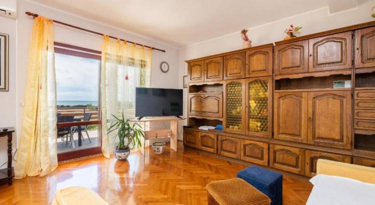 Rental apartment with terrace | Dogs allowed — photo 2