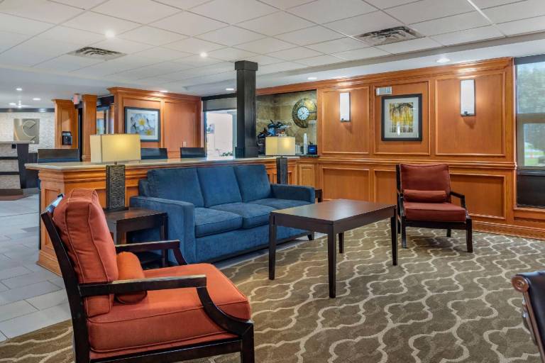 Comfort Inn & Suites Little Rock Airport — photo 5