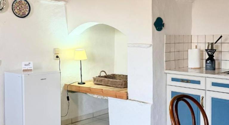 Beautiful vacation home with garden & patio | Pet-friendly — photo 2